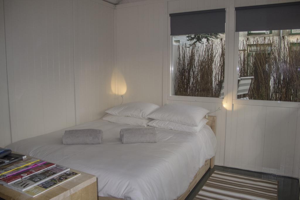 Tiny House Madame Jeanette Vila Zandvoort Quarto foto